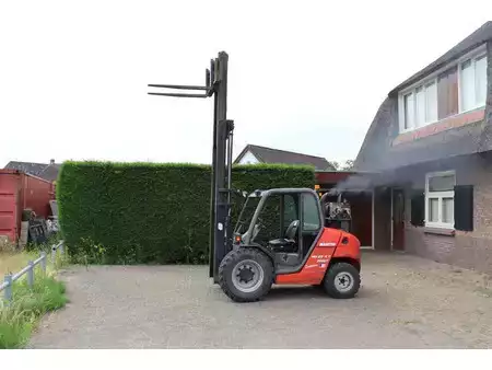 Empilhador diesel 2008  Manitou MH25-4T (34)