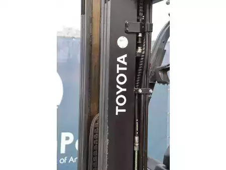 Eléctrica de 4 ruedas 2021  Toyota 8FBE18T (12)