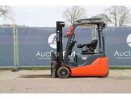 Eléctrica de 4 ruedas 2021  Toyota 8FBE18T (2)