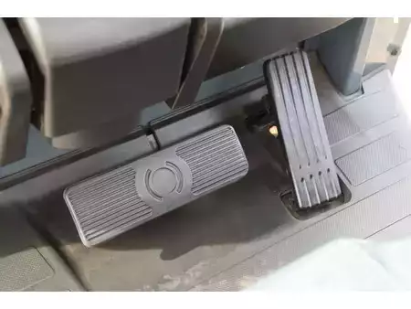 Eléctrica de 4 ruedas 2021  Toyota 8FBE18T (22)