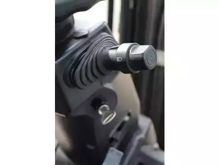 Eléctrica de 4 ruedas 2021  Toyota 8FBE18T (23)