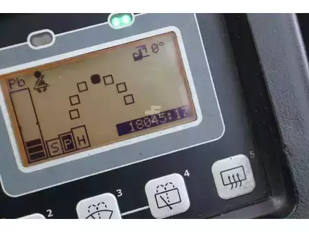 Eléctrica de 4 ruedas 2021  Toyota 8FBE18T (25)