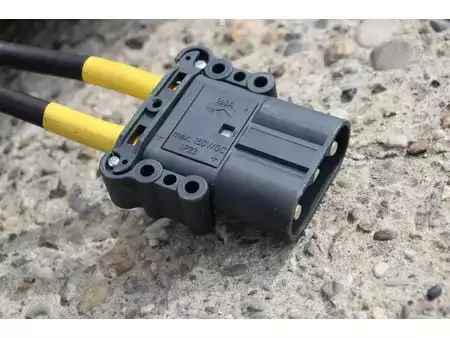 Eléctrica de 4 ruedas 2021  Toyota 8FBE18T (40)