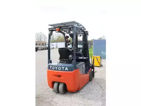 Eléctrica de 4 ruedas 2021  Toyota 8FBE18T (6)