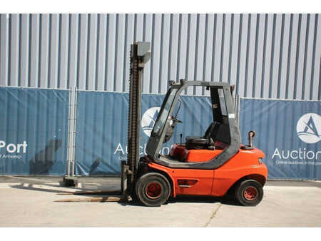 Dieselstapler 1996  Linde H30D-02 (1)