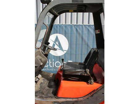 Dieselstapler 1996  Linde H30D-02 (17)