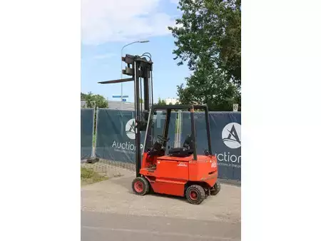4-wiel elektrische heftrucks 1988  Linde E16P (29)