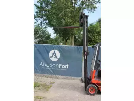 4-wiel elektrische heftrucks 1988  Linde E16P (30)
