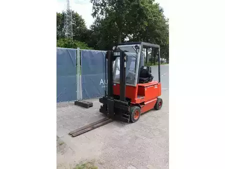 4-wiel elektrische heftrucks 1988  Linde E16P (9)