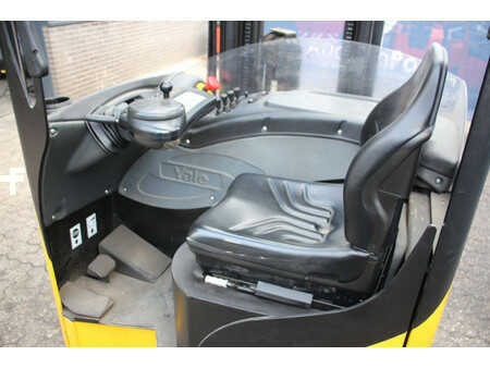 Chariots à mât rétractable 2008  Yale MR14 (12)