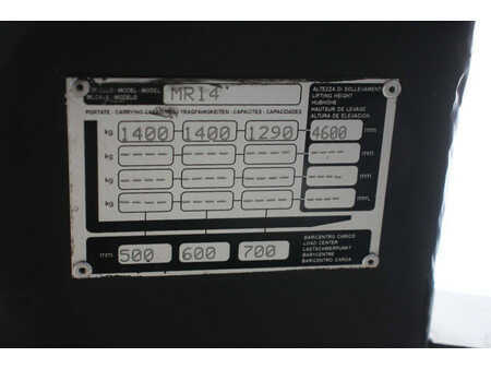 Chariots à mât rétractable 2008  Yale MR14 (17)