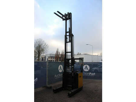 Chariots à mât rétractable 2008  Yale MR14 (18)