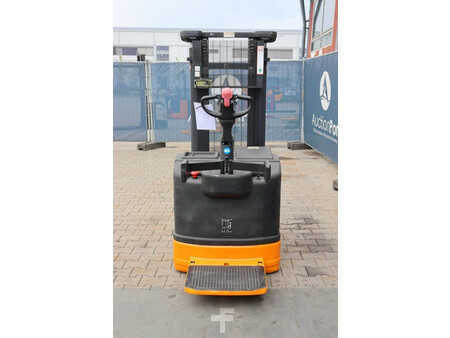 Apilador eléctrico 2013  Still EGV-S 30 LB (4)