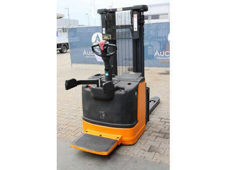 Apilador eléctrico 2013  Still EGV-S 30 LB (5)