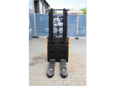 Apilador eléctrico 2013  Still EGV-S 30 LB (7)