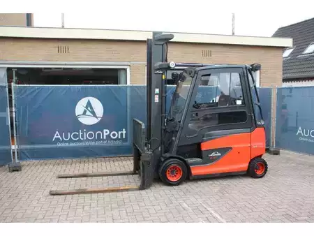 Carrelli elettrici 4 ruote 2017  Linde E30HL-01/600 (1)