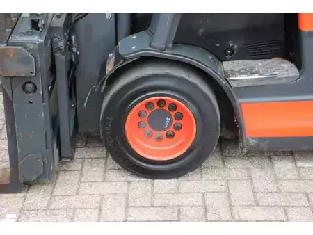 Carrelli elettrici 4 ruote 2017  Linde E30HL-01/600 (13)