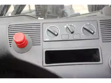 Carrelli elettrici 4 ruote 2017  Linde E30HL-01/600 (24)