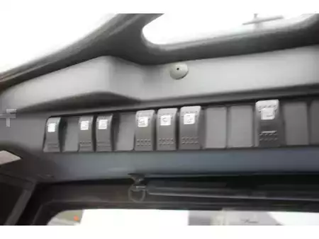 Carrelli elettrici 4 ruote 2017  Linde E30HL-01/600 (29)