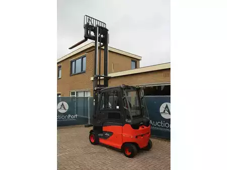 Carrelli elettrici 4 ruote 2017  Linde E30HL-01/600 (32)