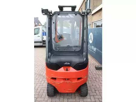 Carrelli elettrici 4 ruote 2017  Linde E30HL-01/600 (4)