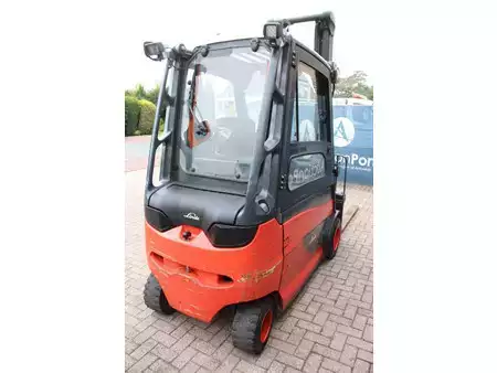 Carrelli elettrici 4 ruote 2017  Linde E30HL-01/600 (5)