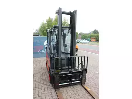 Carrelli elettrici 4 ruote 2017  Linde E30HL-01/600 (6)