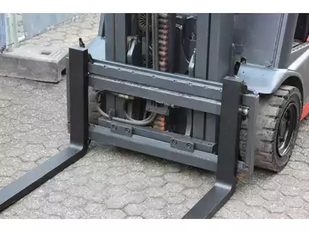 Elektro čtyřkolový VZV 2017  Linde E16C-02 (10)