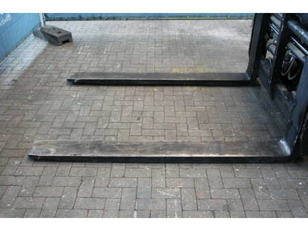 Sähkö - 4 pyör 2009  Cesab ECO/P70 (10)