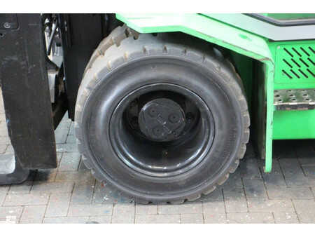 Sähkö - 4 pyör 2009  Cesab ECO/P70 (14)