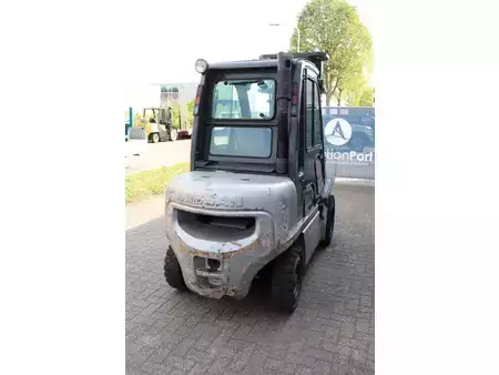 Eléctrica de 4 ruedas - Nissan 30 (6)