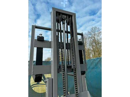 Elektro čtyřkolový VZV - Freelift CMF05 (17)