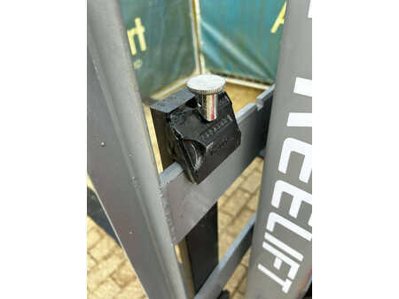 Elektro čtyřkolový VZV - Freelift CMF05 (19)