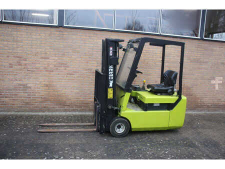 4-wiel elektrische heftrucks 1998  Clark CTM 16S (1)