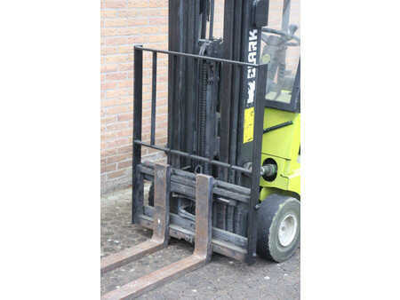 4-wiel elektrische heftrucks 1998  Clark CTM 16S (10)
