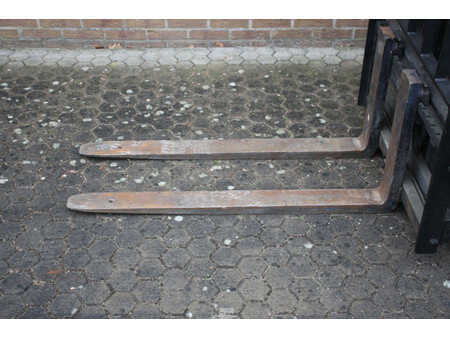 4-wiel elektrische heftrucks 1998  Clark CTM 16S (13)