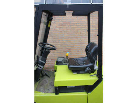 4-wiel elektrische heftrucks 1998  Clark CTM 16S (20)