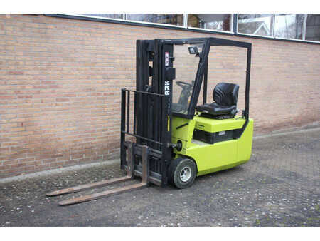 4-wiel elektrische heftrucks 1998  Clark CTM 16S (8)