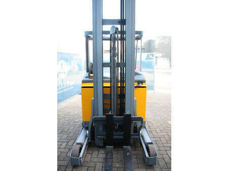 Retraky 2016  Jungheinrich ETV 214 (7)