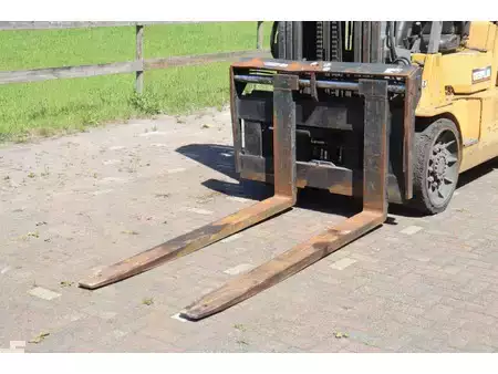 Treibgasstapler 2000  CAT Lift Trucks GC60K (10)