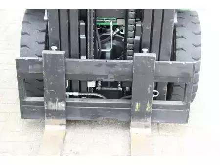 Gas truck 2018  Cesab M325G (11)