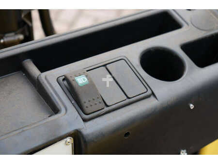 Carrelli elettrici 4 ruote 2018  Hyster J2.0XNT LWB (28)