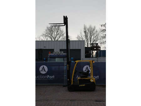 Carrelli elettrici 4 ruote 2018  Hyster J2.0XNT LWB (33)