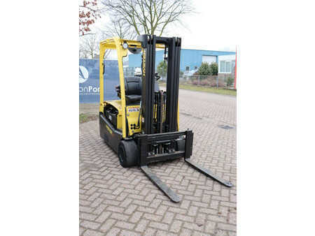 Carrelli elettrici 4 ruote 2018  Hyster J2.0XNT LWB (7)