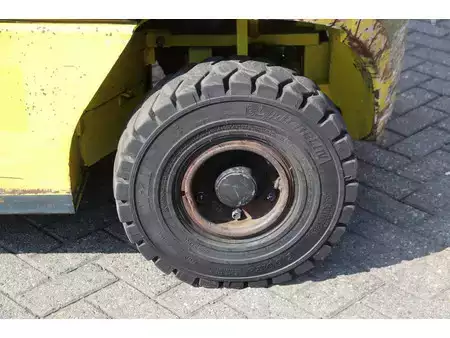 Gas truck 2010  Nissan U1D2A20LQ (15)