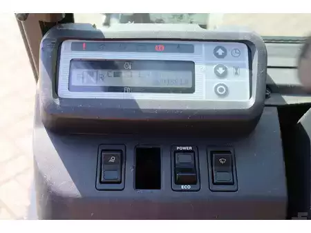 Gas truck 2010  Nissan U1D2A20LQ (29)