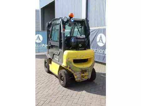 Gas truck 2010  Nissan U1D2A20LQ (4)