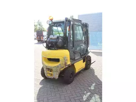 Gas truck 2010  Nissan U1D2A20LQ (6)