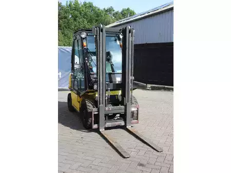 Gas truck 2010  Nissan U1D2A20LQ (7)