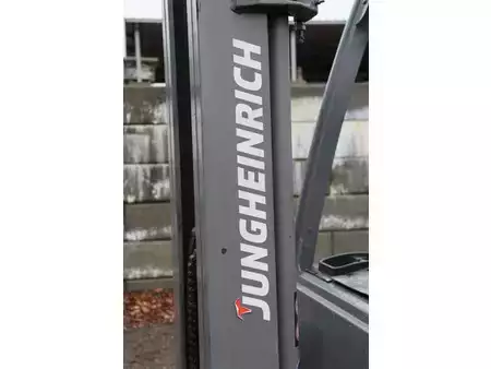 Carretilla elevadora GLP 2016  Jungheinrich TFG 320 (12)
